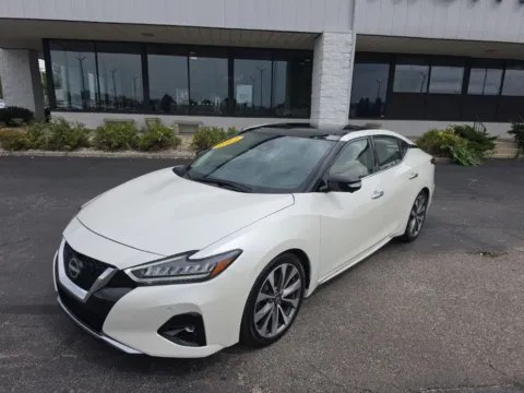 White 2023 Nissan Maxima Platinum for sale in Muncie, IN
