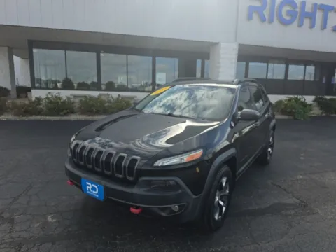 Black 2015 Jeep Cherokee Trailhawk for sale in Muncie, IN