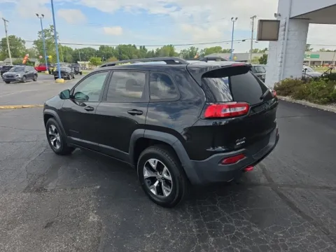 More photos of 2015 Jeep Cherokee Trailhawk at RightDrive Muncie, IN