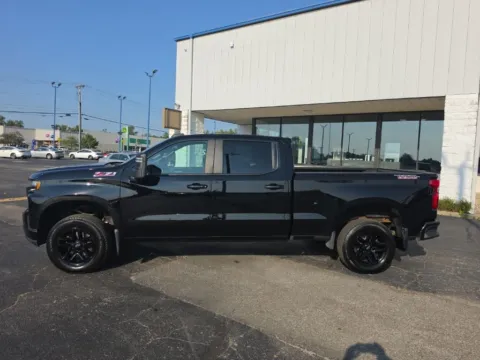 More photos of 2022 Chevrolet Silverado 1500 LTD LT Trail Boss at RightDrive Muncie, IN