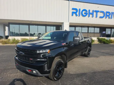 Black 2022 Chevrolet Silverado 1500 LTD LT Trail Boss for sale in Muncie, IN