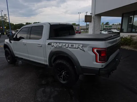 More photos of 2017 Ford F-150 Raptor at RightDrive Muncie, IN