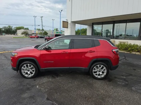 More photos of 2025 Jeep Compass Limited at RightDrive Muncie, IN