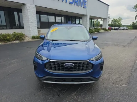Photos of 2023 Ford Escape Active for sale in Muncie, IN at RightDrive Muncie