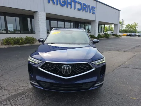 Photos of 2023 Acura MDX Advance for sale in Muncie, IN at RightDrive Muncie