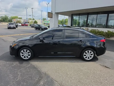 More photos of 2024 Toyota Corolla LE at RightDrive Muncie, IN
