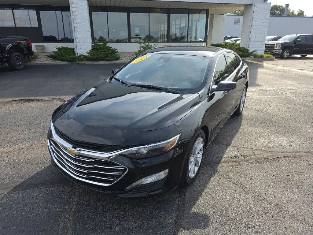 Black 2024 Chevrolet Malibu LT for sale in Muncie, IN