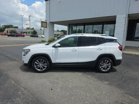More photos of 2022 GMC Terrain SLT at RightDrive Muncie, IN