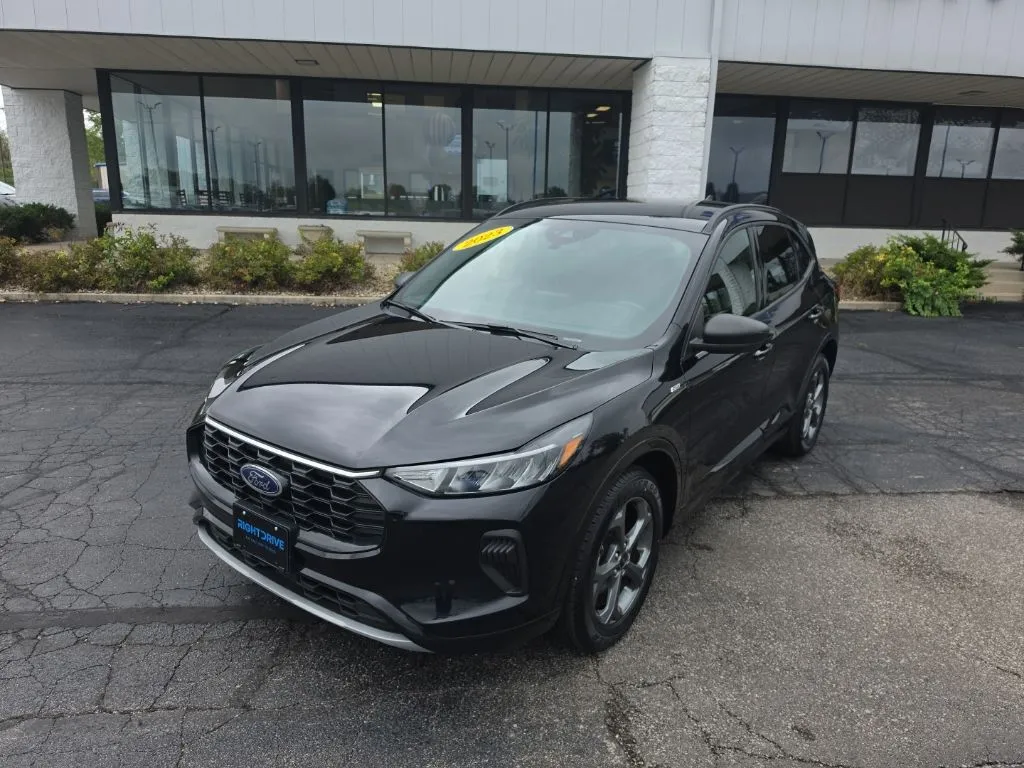 2023 Ford Escape ST-Line