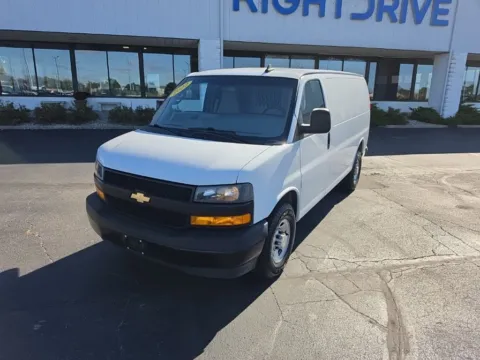 White 2022 Chevrolet Express 2500 Work Van for sale in Muncie, IN