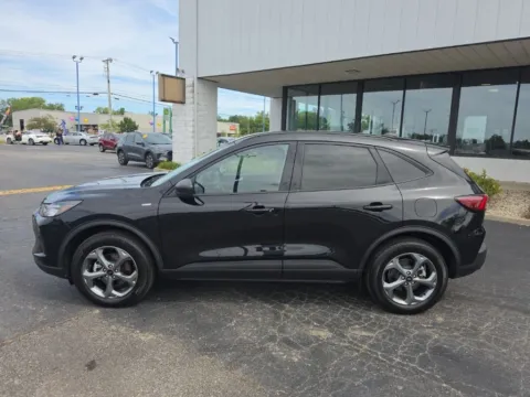 More photos of 2025 Ford Escape ST-Line at RightDrive Muncie, IN