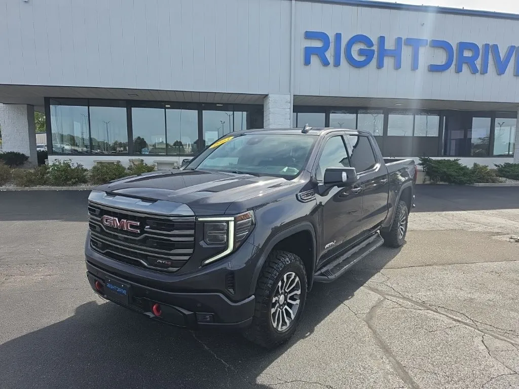 Black 2023 GMC Sierra 1500 AT4 for sale in Muncie, IN