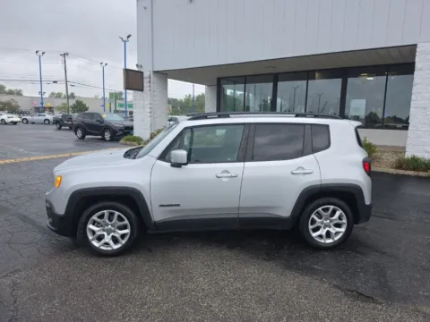 More photos of 2016 Jeep Renegade Latitude at RightDrive Muncie, IN