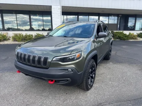 Green 2021 Jeep Cherokee Trailhawk for sale in Muncie, IN
