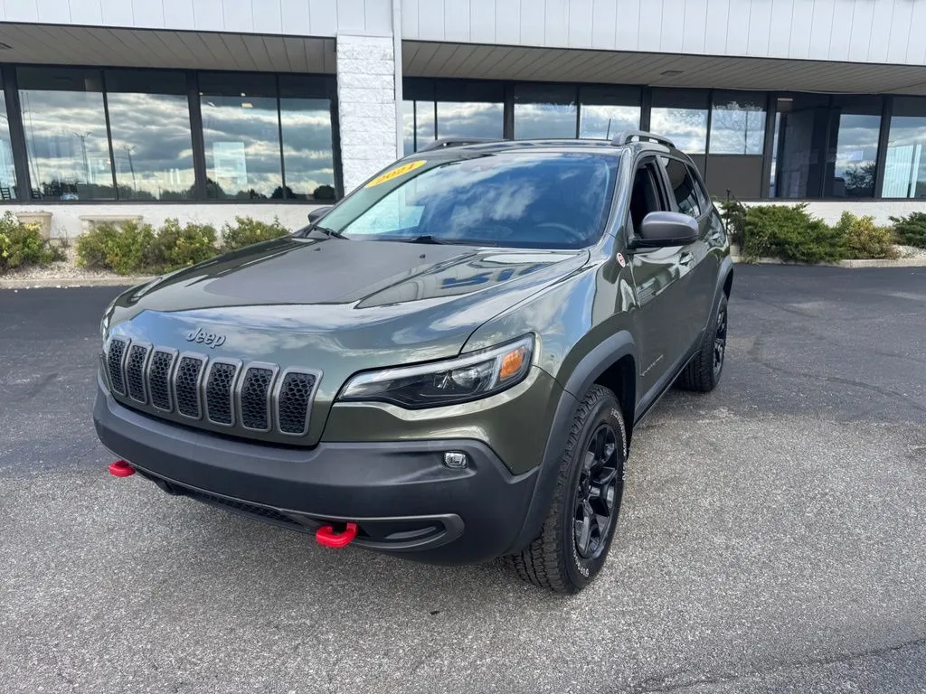 Green 2021 Jeep Cherokee Trailhawk for sale in Muncie, IN