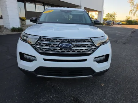 More photos of 2023 Ford Explorer Limited at RightDrive Muncie, IN
