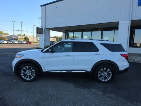 Another view of 2023 Ford Explorer Limited for sale in Muncie, IN at RightDrive Muncie