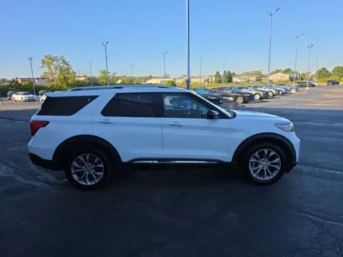 More photos of 2023 Ford Explorer Limited at RightDrive Muncie, IN