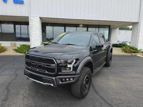 Black 2017 Ford F-150 Raptor for sale in Muncie, IN