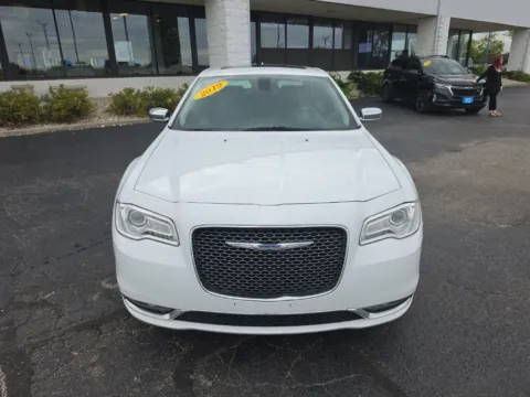 Photos of 2019 Chrysler 300 Limited for sale in Muncie, IN at RightDrive Muncie