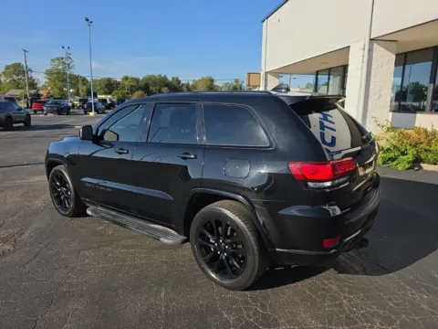 More photos of 2021 Jeep Grand Cherokee Laredo X at RightDrive Muncie, IN