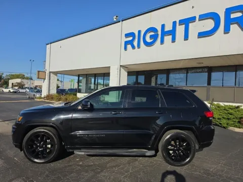 More photos of 2021 Jeep Grand Cherokee Laredo X at RightDrive Muncie, IN