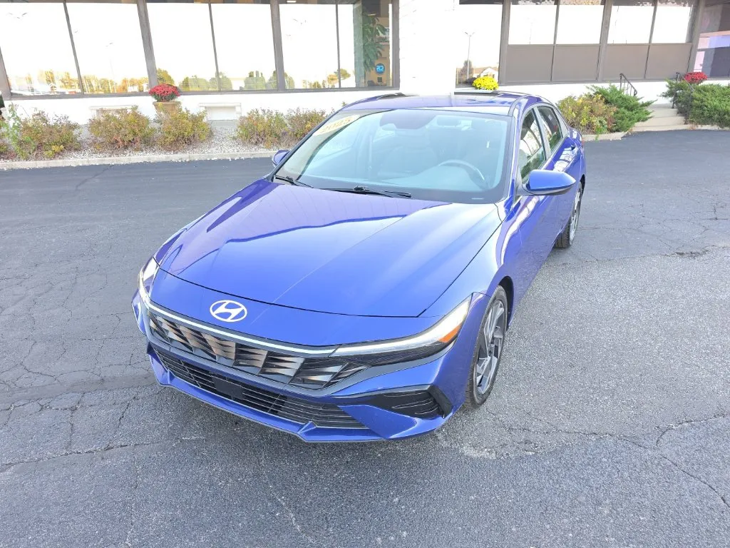 2025 Hyundai Elantra SEL Convenience