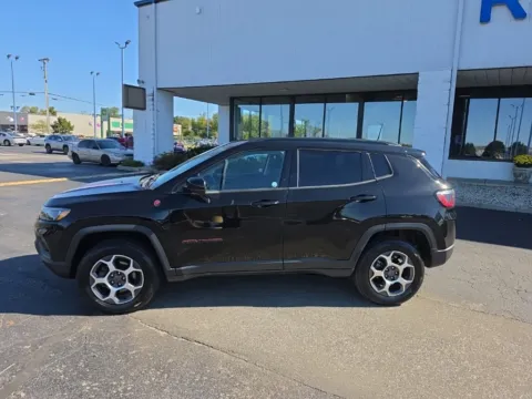 More photos of 2022 Jeep Compass Trailhawk at RightDrive Muncie, IN