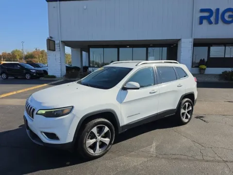 Another view of 2019 Jeep Cherokee Limited for sale in Muncie, IN at RightDrive Muncie