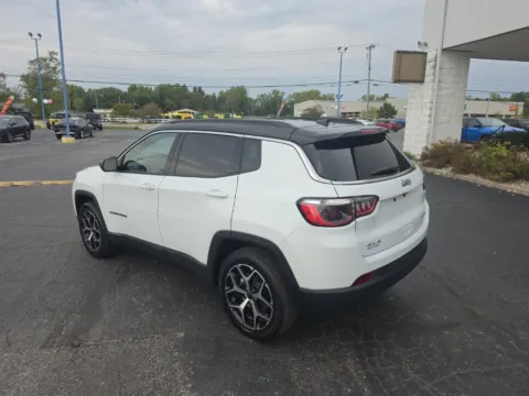 More photos of 2025 Jeep Compass Limited at RightDrive Muncie, IN
