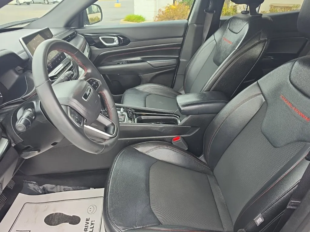 2025 Jeep Compass Trailhawk - Photo 17