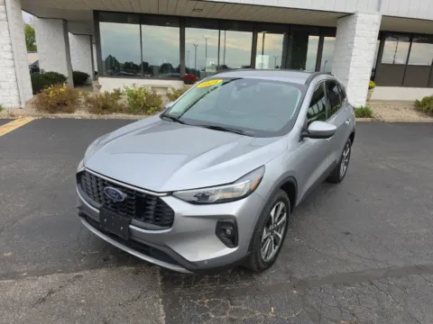 Silver 2024 Ford Escape Platinum for sale in Muncie, IN