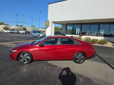 More photos of 2025 Hyundai Elantra SEL Convenience at RightDrive Muncie, IN