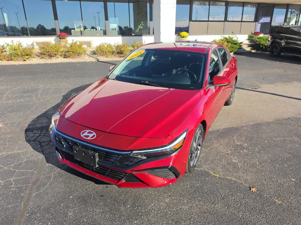 2025 Hyundai Elantra SEL