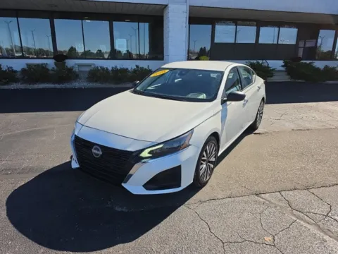 White 2025 Nissan Altima 2.5 SV for sale in Muncie, IN