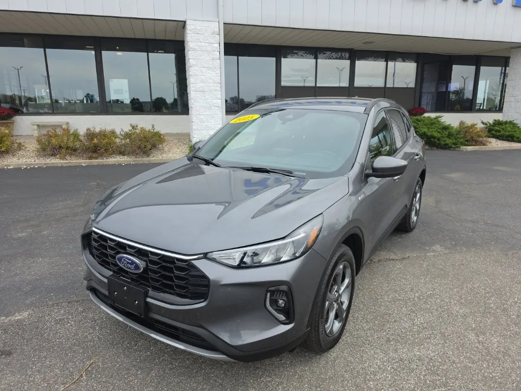 Gray 2025 Ford Escape ST-Line Select for sale in Muncie, IN