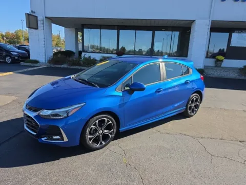 Another view of 2019 Chevrolet Cruze LT for sale in Muncie, IN at RightDrive Muncie