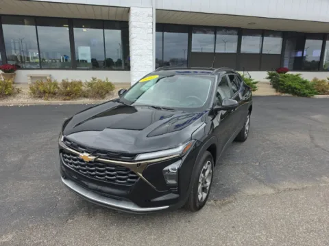 Black 2026 Chevrolet Trax LT for sale in Muncie, IN