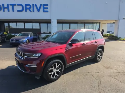 Another view of 2023 Jeep Grand Cherokee Limited for sale in Muncie, IN at RightDrive Muncie