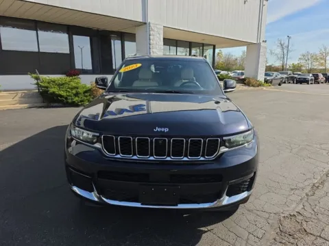Photos of 2023 Jeep Grand Cherokee L Limited for sale in Muncie, IN at RightDrive Muncie