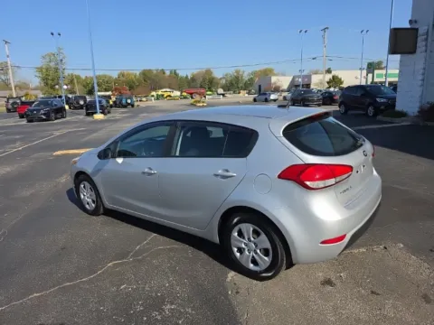 More photos of 2017 Kia Forte5 LX at RightDrive Muncie, IN