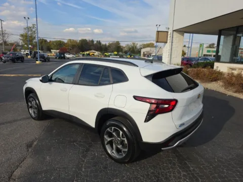 More photos of 2026 Chevrolet Trax LT at RightDrive Muncie, IN