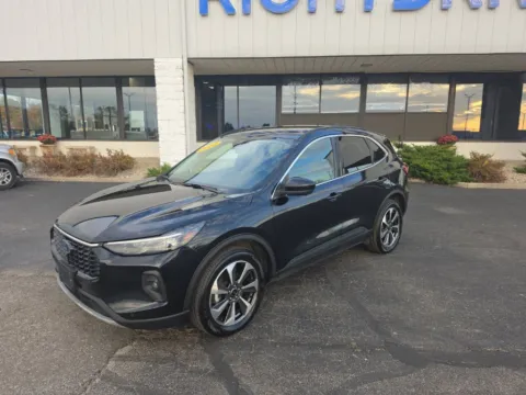 Another view of 2024 Ford Escape Platinum for sale in Muncie, IN at RightDrive Muncie