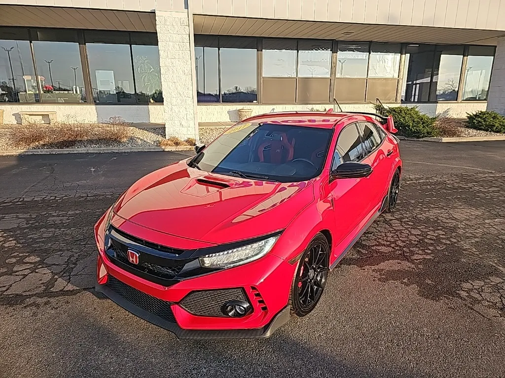 2017 Honda Civic Hatchback Type-R's photo