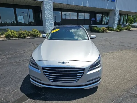 Photos of 2017 Genesis G80 3.8 for sale in Muncie, IN at RightDrive Muncie