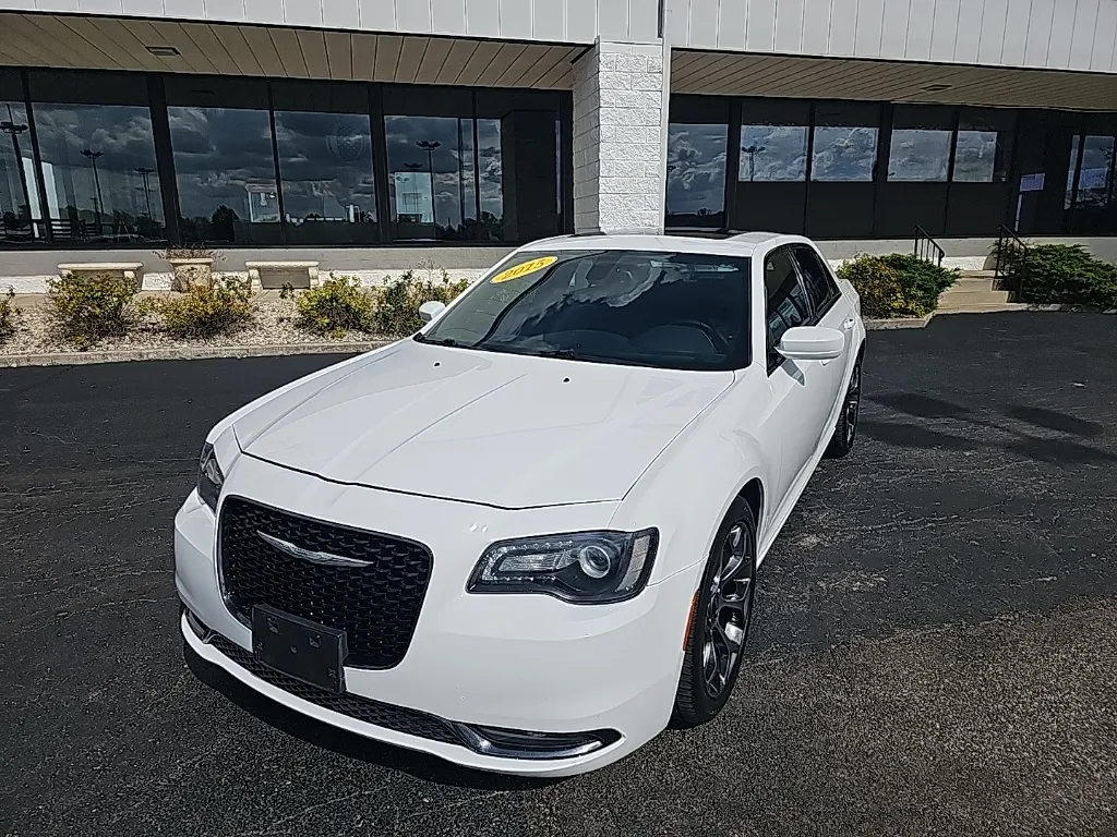2015 Chrysler 300 S for sale in Muncie, IN