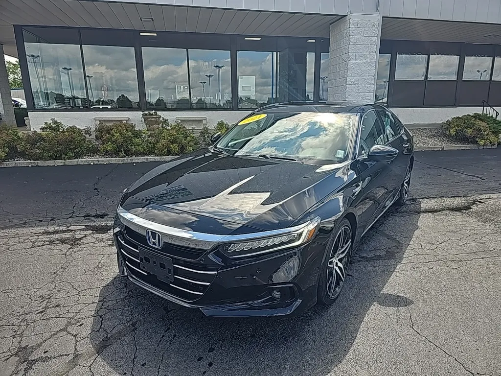 Black 2021 Honda Accord Hybrid Touring for sale in Muncie, IN