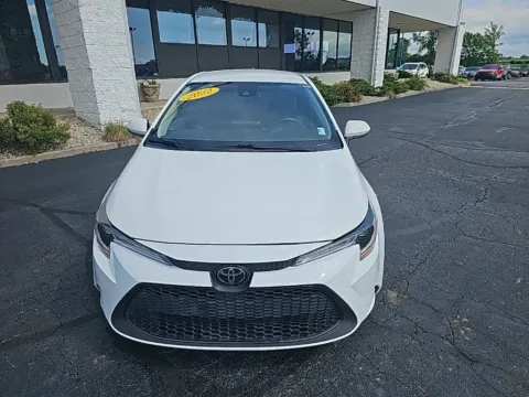 Photos of 2022 Toyota Corolla LE for sale in Muncie, IN at RightDrive Muncie
