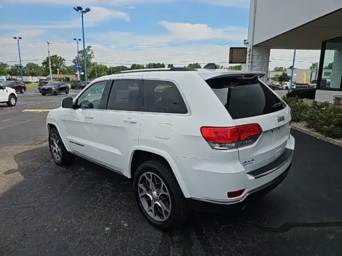 More photos of 2018 Jeep Grand Cherokee Limited at RightDrive Muncie, IN