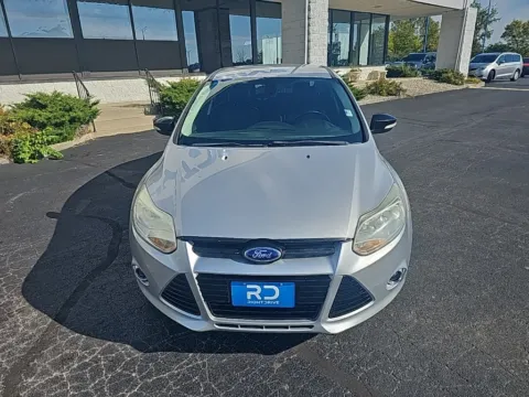 Photos of 2012 Ford Focus SEL for sale in Muncie, IN at RightDrive Muncie